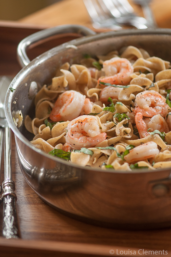 Pasta with Shrimp and Basil