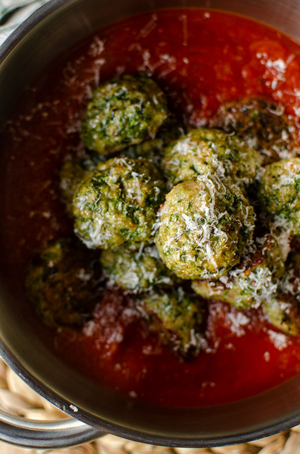 Closeup of the meatballs in marinara sauce.