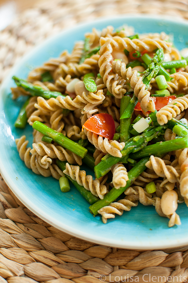 Asparagus and White Bean Pesto Pasta | Living Lou