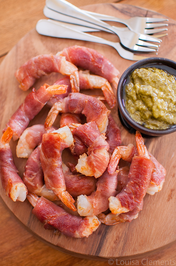 prosciutto wrapped prawns