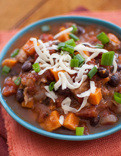 Add a hint of smoke to a classic chicken chili using chipotle peppers to create a perfectly balanced smoky chicken chili. | livinglou.com