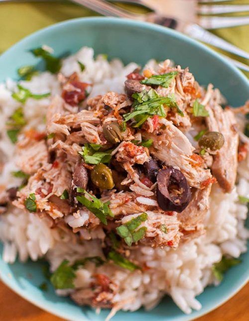 Slow cooker shredded puttanesca chicken is sure to be a family favourite! | Livinglou.com
