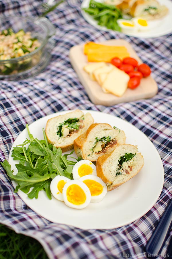 An antipasti sandwich is the perfect packable sandwich for a picnic. | livinglou.com #whatscooking