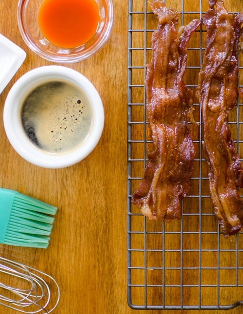 Combine two breakfast favourites together for the ultimate brunch: coffee glazed bacon. | livinglou.com