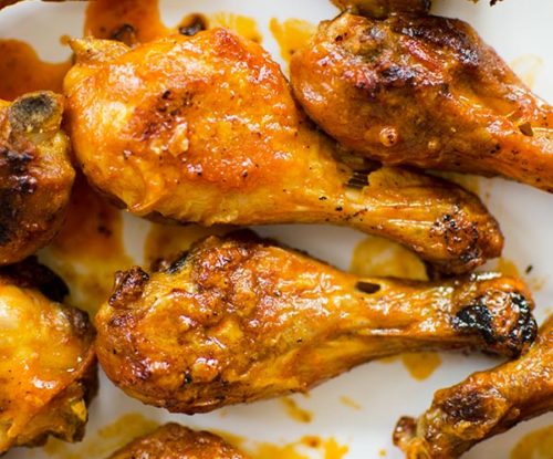 Forget about buffalo wings, these crispy baked buffalo chicken legs are the perfect crowd-pleasing, game day food for football season. | livinglou.com