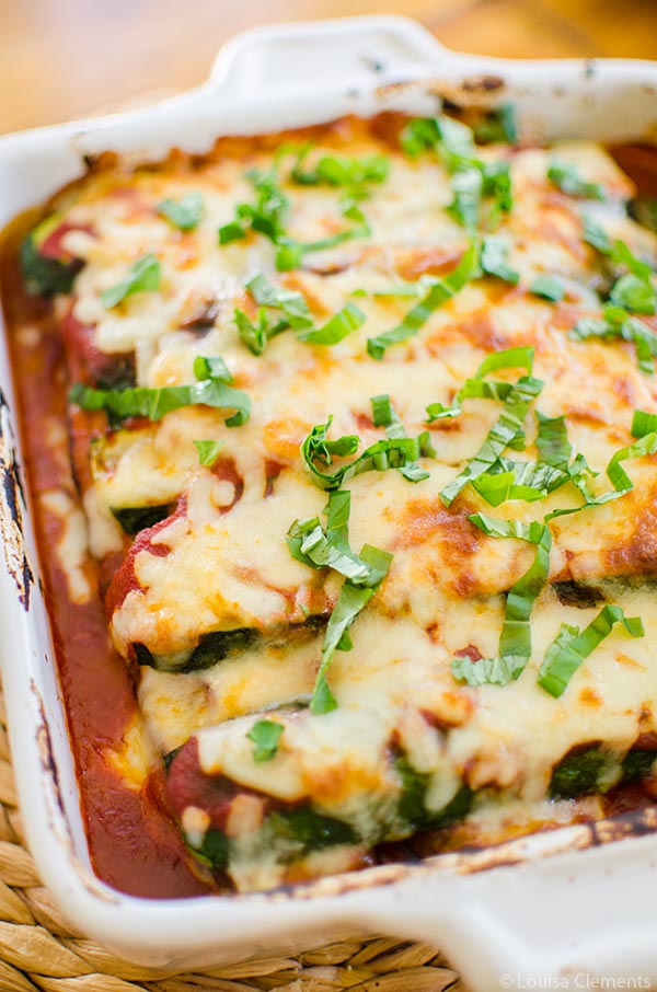 Make a healthier and gluten-free version of lasagna with this lightened up zucchini and eggplant lasagna. | livinglou.com