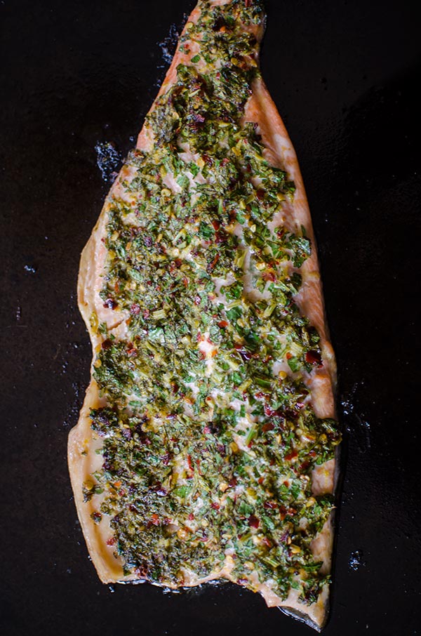 Lemon parsley roasted trout is a quick and flavourful dinner. | livinglou.com