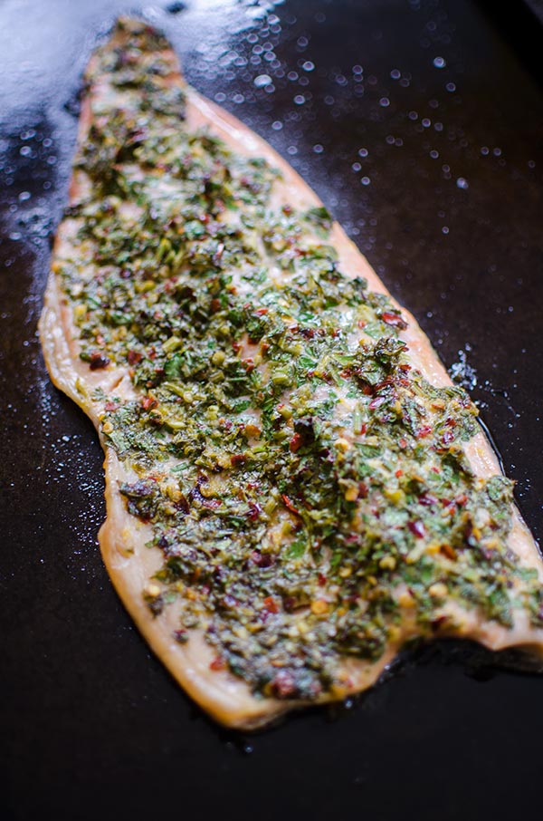 Lemon parsley roasted trout is a quick and flavourful dinner. | livinglou.com