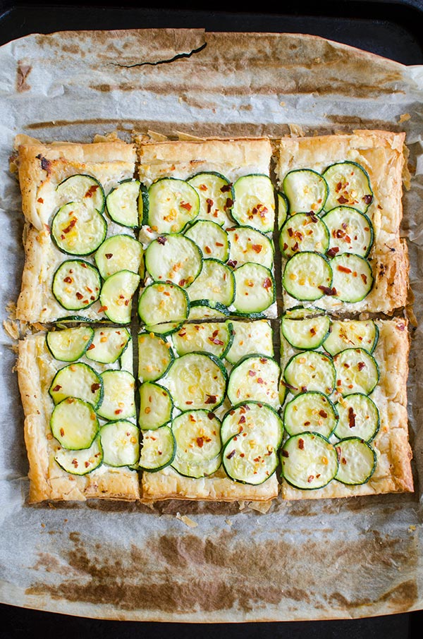 A simple zucchini tart made with puff pastry, ricotta, lemon and chili flakes. | livinglou.com