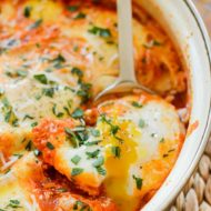 Quick and spicy tomato egg skillet is the perfect brunch of quick vegetarian dinner with red peppers, onion, smoked paprika and Parmesan cheese. | livinglou.com