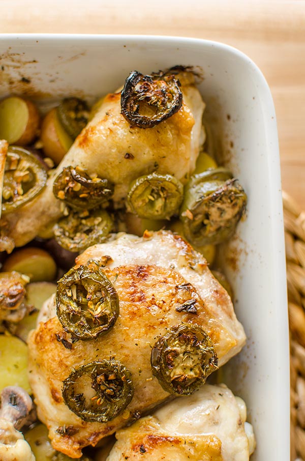 This recipe for balsamic jalapeno roasted chicken and potatoes is the ultimate comforting dinner recipe. | livinglou.com