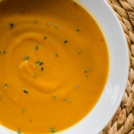 Roasted carrot and fennel soup with thyme, cumin and freshly squeeze orange juice is the perfect winter soup to make this season. | livinglou.com