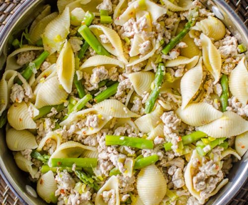 Chicken, asparagus and lemon pasta is a quick spring dinner recipe. | livinglou.com