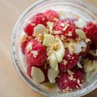 Raspberry overnight oats are the perfect breakfast to make in the summer for a simple and healthy breakfast on the go. | livinglou.com