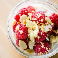 A serving of overnight oats in a jar