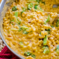 Closeup of spicy macaroni and cheese