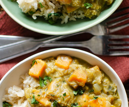 Sweet potato and lentil curry in bowls