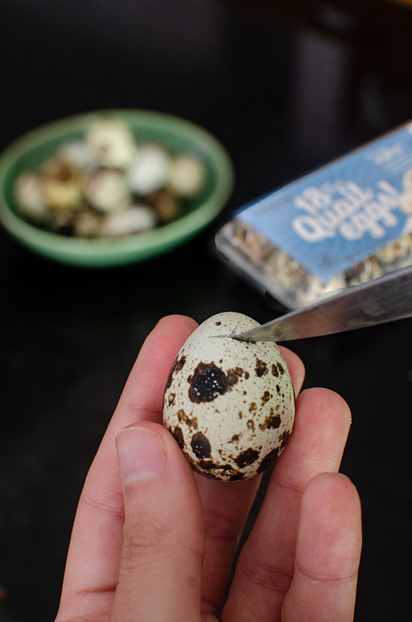 How to crack a quail egg